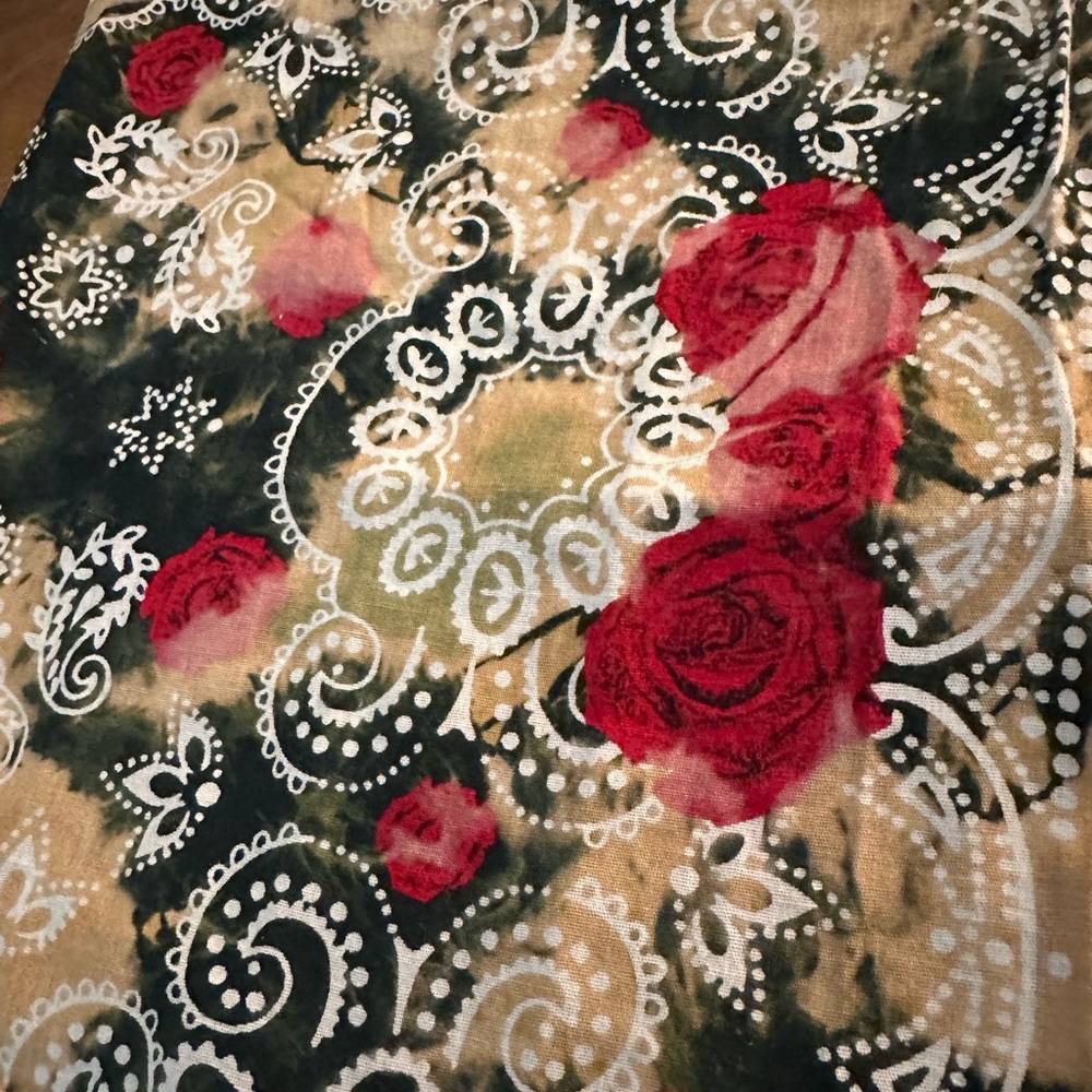 Bandana - Picture 2 of 3